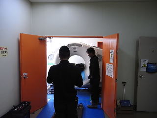 医療機器の搬出、X線CTの撤去| 医療機器レンタル・搬出の有限会社 システムトレード